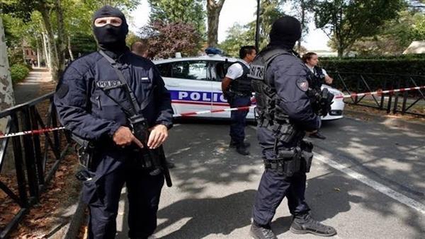 ردا على قرار ترحيله من فرنسا.. مهاجر جزائري يحاول اغتصاب قاضية قرب مقر المحكمة