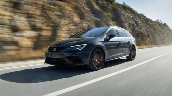 بالفيديو: "سيات" تطلق  أسرع سيارة الكروس-أوفر في العالم