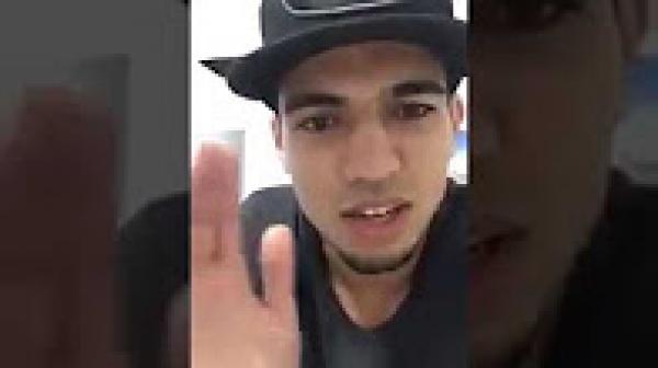 الملاكم الربيعى يصف بعض المسؤولين فى الجامعة بلبيادق