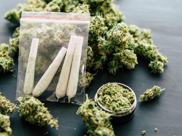 في سابقة من نوعها.. دولة أوروبية توزع "الماريخوانا" مجانا على المتعاطين