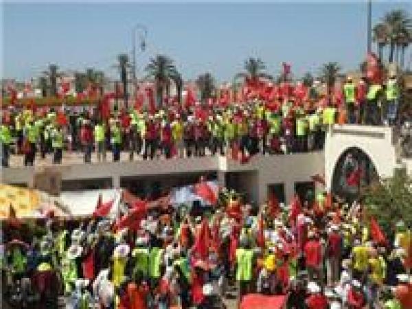 تهافت الأقلام على حاملي الشواهد العليا المعطلين !