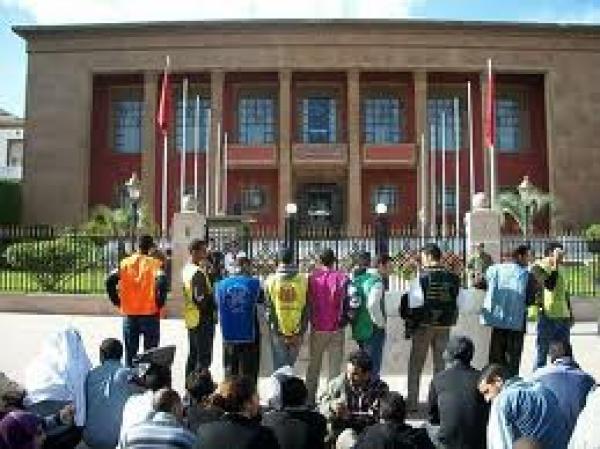  الأطر العليا المعطلة يصدرون بيانا عقب ندوة صحفية