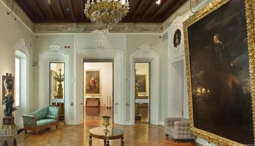 سرقة خاطفة تهز متحفاً قرب بارما وتطيح بثلاث لوحات بملايين اليوروهات