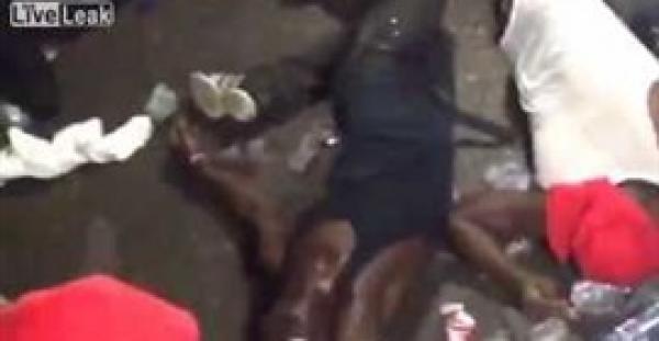 بالفيديو.. مغنٍ يصطدم بكابل كهرباء ويتسبب في مصرع 16 وإصابة 72 شخصا