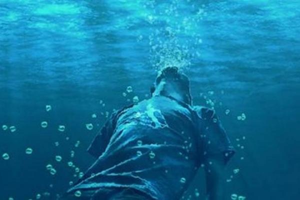 مأساة...هكذا تسببت نوبة "صرع" في وفاة فلاح عشريني غرقا بساقية مائية