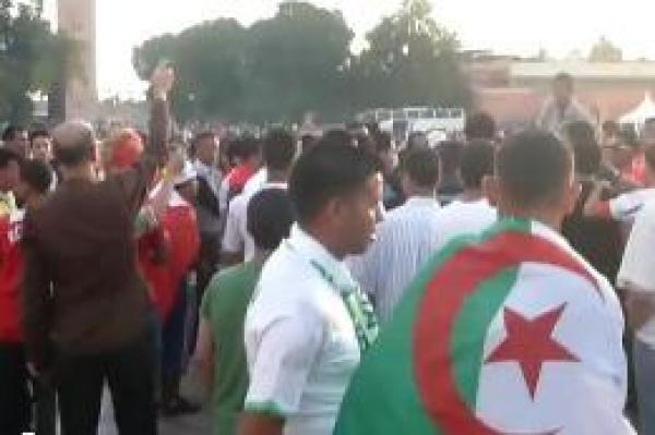 الأخوة المغربية الجزائرية في ساحة جامع الفنا