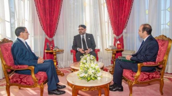 الملك يستقبل بقصره رئيس الحكومة ووزير الصحة وهذا هو السبب