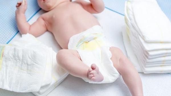 هام جدا...تحذير أوروبي من مواد خطيرة تحتويها حفاظات الأطفال والحكومة تدخل على الخط