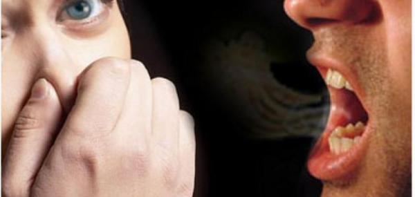 رائحة الفم الكريهة تدق ناقوس الخطر