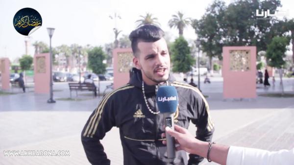 ميكرو "أخبارنا": كيف سيكون رد فعلك اذا صادفت شخصا يفطر علنا في رمضان؟