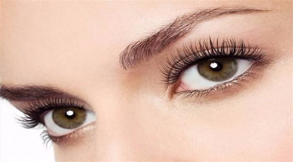 التغذية الصحية.. سر الرموش الساحرة