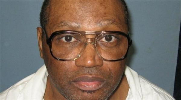 فقدان الذاكرة يمنع إعدام قاتل ثلاثة عقود