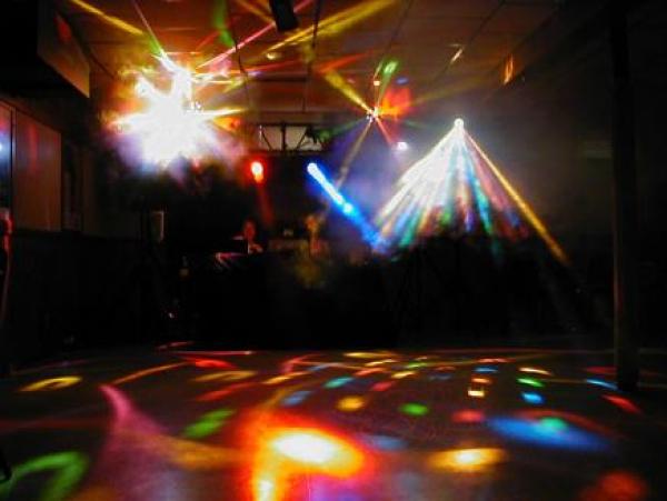 عاجل .. إقفال الحانات و العلب الليلية و إلغاء الاحتفال برأس السنة في المغرب تحسبا لأي خطر ارهابي