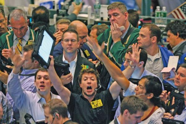 أسبوع أسود لأسعار النفط والأسهم والدولار