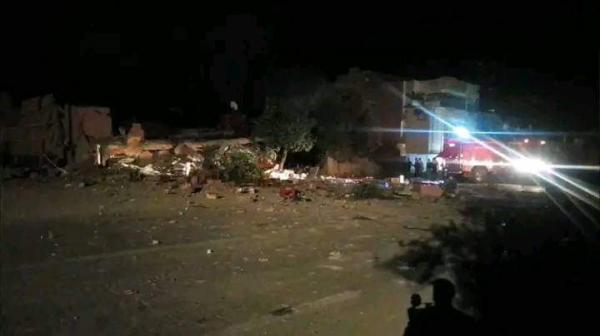 بالصورة .. انفجار قنينات غاز يتسبب في انهيار منزل من طابقين ضواحي سيدي سليمان