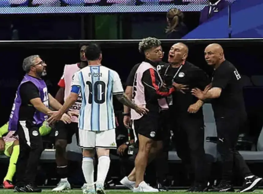 "السيرك المصري" متواصل.. حسام حسن يتهم ميسي بتعمد استفزاز لاعبي المنتخب المصري لإقصائهم من المونديال