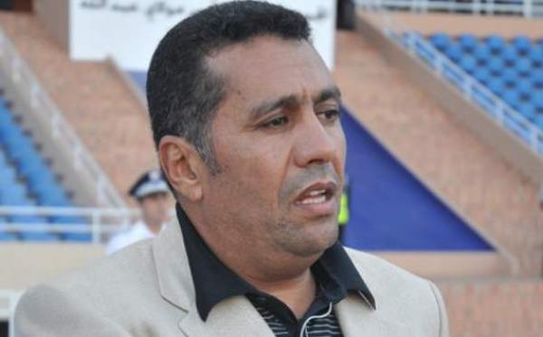 أنصار الجيش الملكي يطالبون برحيل الطاوسي 