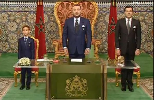 الشعب المغربي يحتفل بذكرى المسيرة الخضراء..وترقب لما قد يكشف عنه الملك في خطابه للأمة