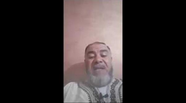 الشيخ النهاري: يجب على شباب حراك الريف رفع الراية المغربية