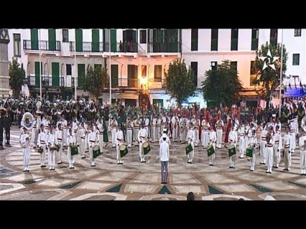 استعراضات طواف المشاعل تلهب حماس ساكنة تطوان في ليلة احتفالية بعيد الشباب