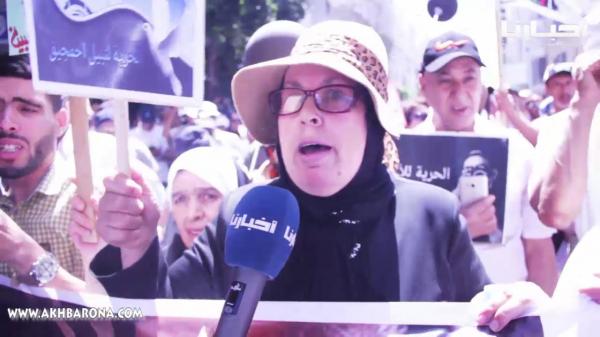 تصريح قوي جدا من والدة "أحمجيق" المحكوم بـ20 سنة سجنا على خلفية أحداث الحسيمة