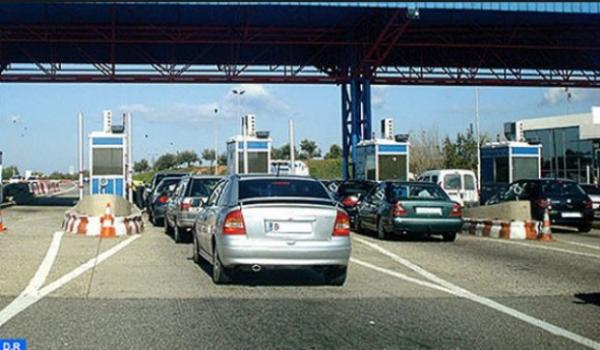 هام لمستعملي الطرق السيارة بالمغرب .. تعميم خدمة الأداء عن بعد "جواز" في  جميع محطات الأداء