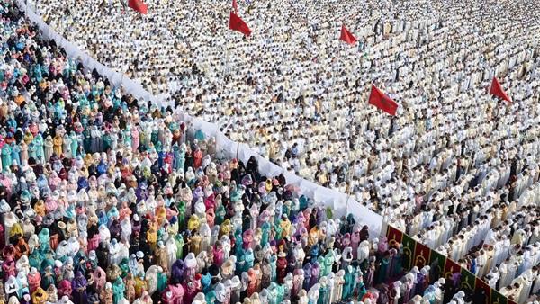 حكم العمل أيام العيد