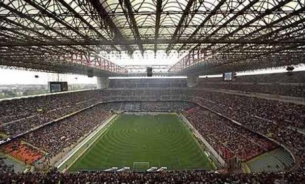 ميلان يرحل من ملعب سان سيرو