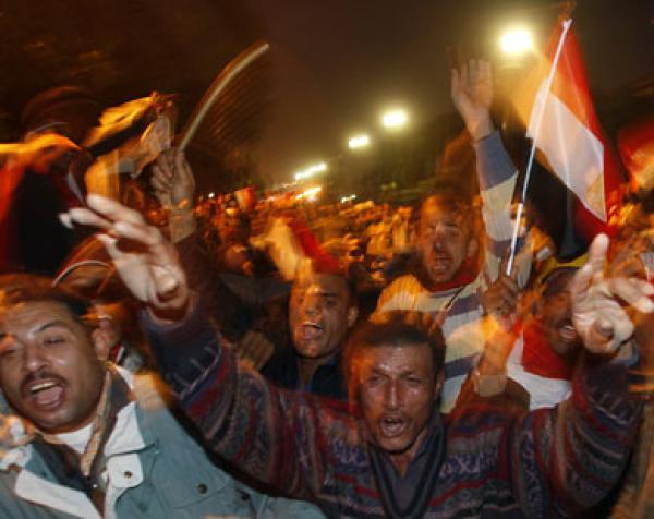 طوفان بمصر ابتهاجا برحيل مبارك