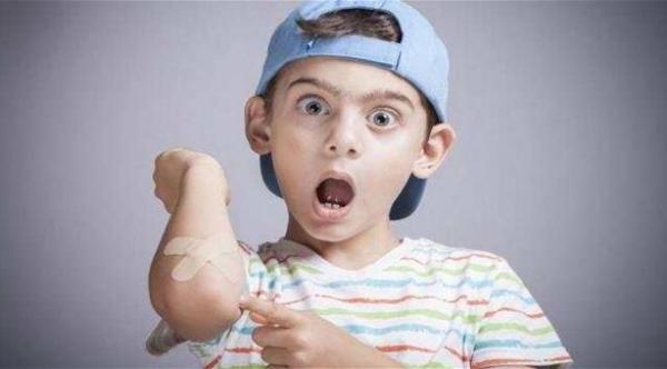 هل يجب استخدام ضمادات مع كل الجروح القطعية؟