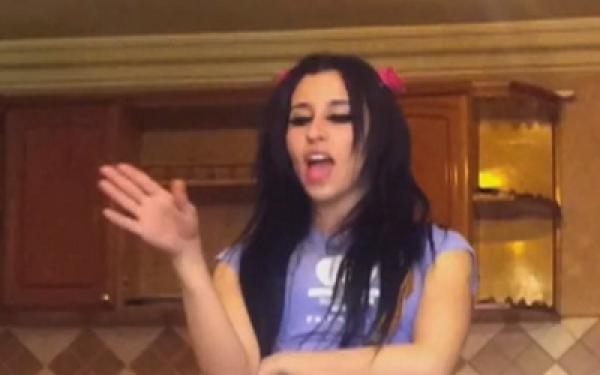 بالفيديو: سينا المغربية تفاجئ الكل بزواجها من شاب وسيم و انجابهما لطفل يشبهها كثيرا !