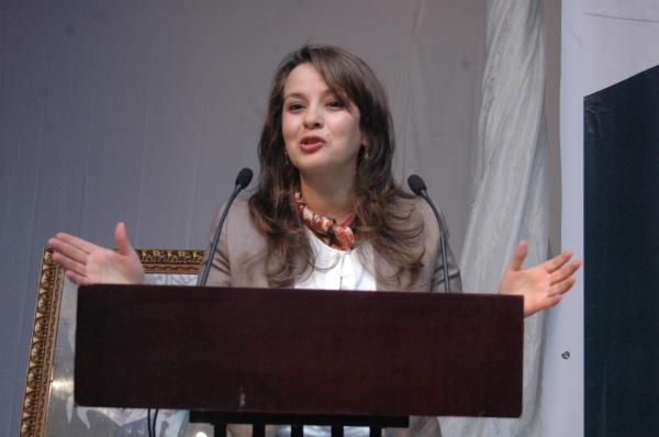 شرفات أفيلال: ""هناك منتخبون نخجل من القول بأنهم ينتمون إلينا أو يشتغلون معنا"