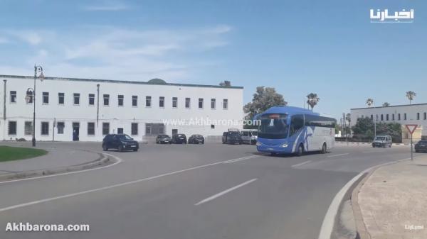 بالفيديو: تطوان تستقبل المغاربة العالقين بإسبانيا عبر مطار "سانية الرمل"