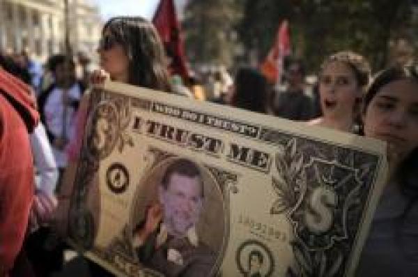 عدد العاطلين يقترب من 6 ملايين في إسبانيا