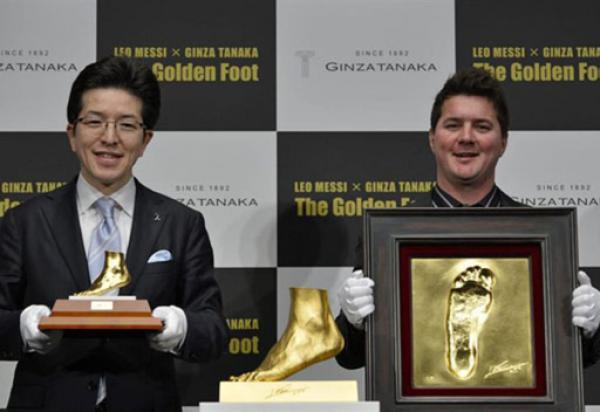 قدم ميسي اليسرى للبيع بـ4 ملايين يورو