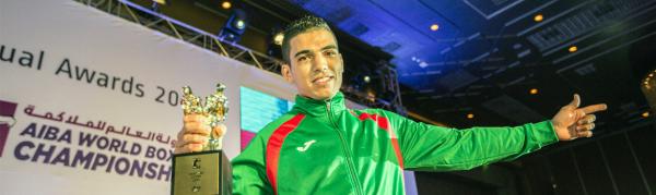 المغربي محمد ربيعي يحصل على لقب ملاكم سلسلة "WSB "