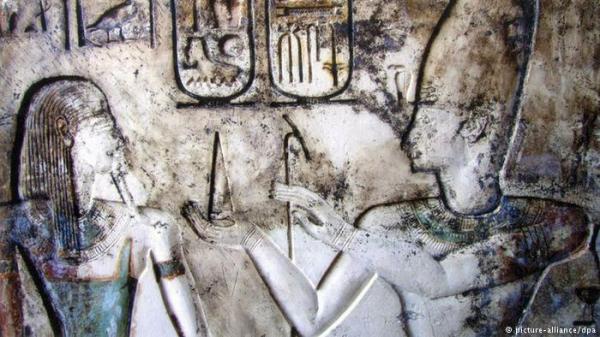 دراسة : رموز الحب والغزل في زمن الفراعنة