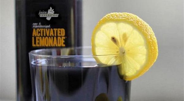 "عصير الفحم" أحدث صيحة لتخفيف الوزن