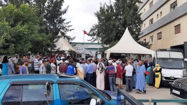 طنجة..إقبال كبير من المواطنين على مراكز التلقيح بعد فرض "الجواز" كوثيقة رسمية