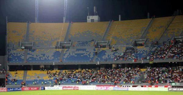 الشركة المنظمة لمباراة الرجاء وبرشلونة تطلب من وزير الرياضة فتح تحقيق بسبب غياب الجمهور