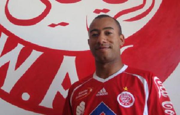 السلطات الأمنية تستدعي لاعبين لتورطهم في قضية تزوير أعمارهم من بين خالد لبهيج 