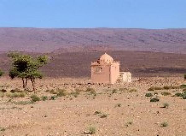 حالة وفاة وعشرات الجرحى في مواجهات دامية بين قبيلتين