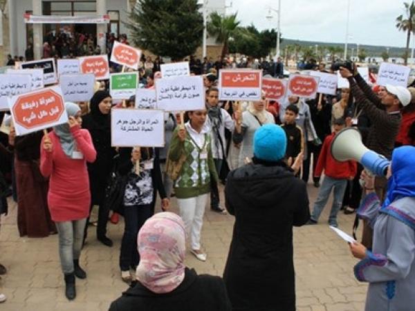 التحرش كابوس يطارد "المحجبات" في الشارع المغربي