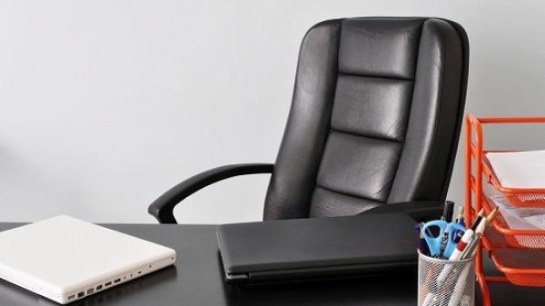 مجلس جطو يفضح المستور...رئيس جماعة مهدد بالعزل بسبب موظف شبح