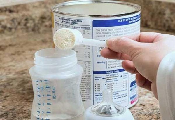 فرنسا تحقق في قضية تلوث حليب للرضع ب(السالمونيلا)