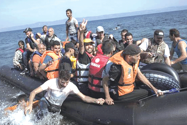 بالفيديو .. انقاذ 461 حراك جزائري في السواحل الغربية لاسبانيا