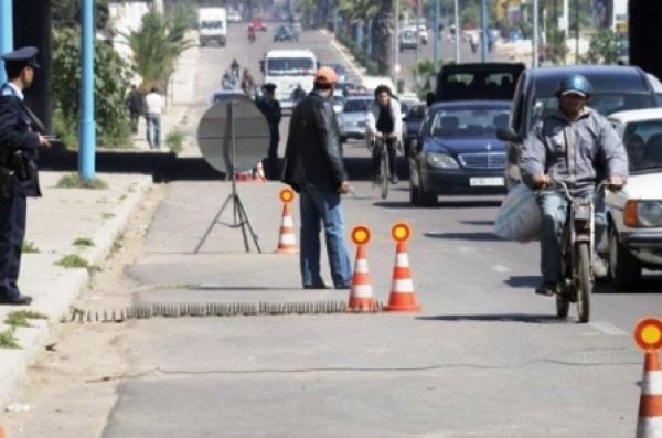 سيارة ترفض الامتثال لدركي ب"باراج" وتدهسه وترسله للمستعجلات وهذه التفاصيل الحصرية...