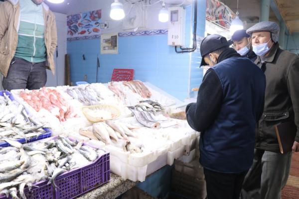 عامل إقليم يستنفر لجن المراقبة لضبط أسعار السلع بالأسواق وحجز كميات كبيرة من المواد الفاسدة