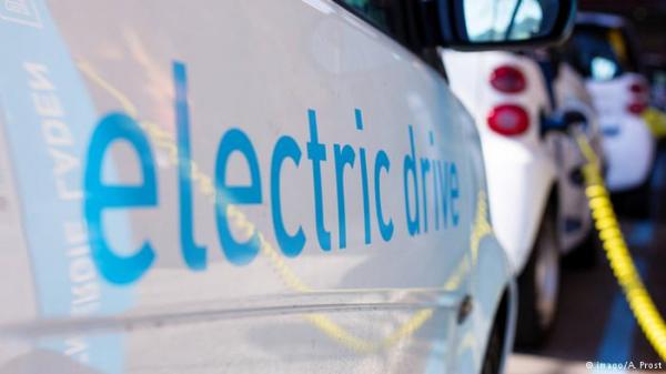 باحثون بريطانيون يقتربون من إنتاج البطارية السوبر