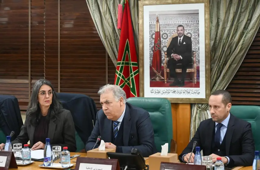 اللجنة الوزارية المشتركة: تموين الأسواق بمختلف المواد الاستهلاكية يبقى عاديا والعرض يفوق الطلب خلال رمضان